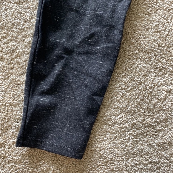 Time & Tru Black Print Leggings High Waisted EUC - Picture 6 of 6